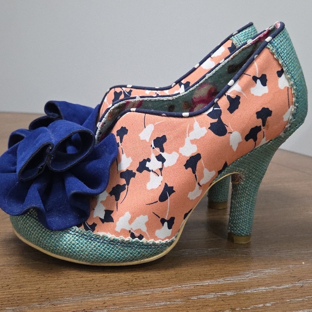 Irregular Choice Mutiny Floral Pumps, Size 37 - Picture 6 of 12